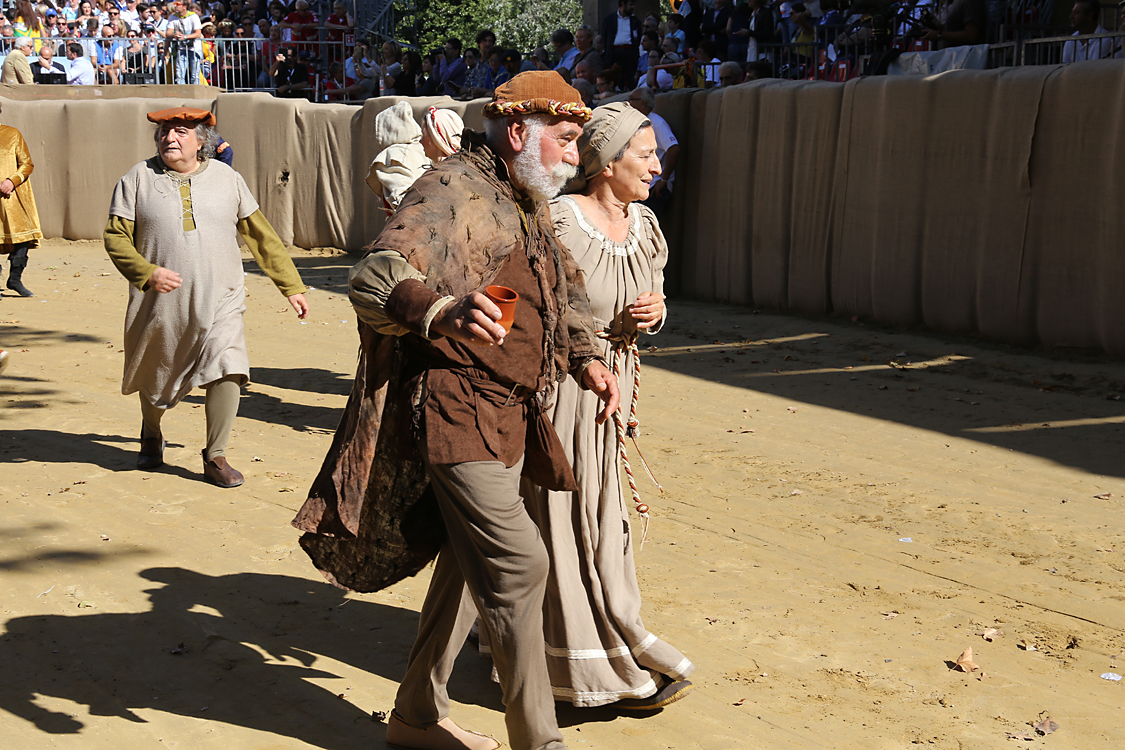 -508- CorteoStorico.jpg